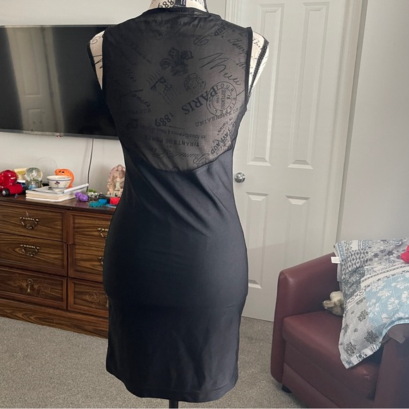 FOREVER 21 MEDUIM size mini dress - Picture 5 of 6